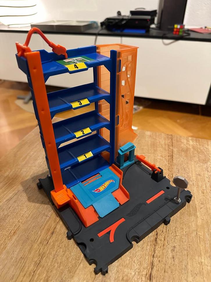 Hot Wheels city autogarage, Kinderen en Baby's, Speelgoed | Racebanen, Zo goed als nieuw, Ophalen of Verzenden