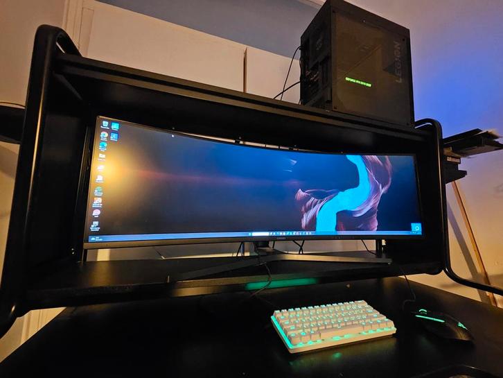 HP Omen Gaming PC met RTX 2070 + 144Hz Monitor, Computers en Software, Monitoren, 101 t/m 150 Hz, DisplayPort, HDMI, Gaming, IPS