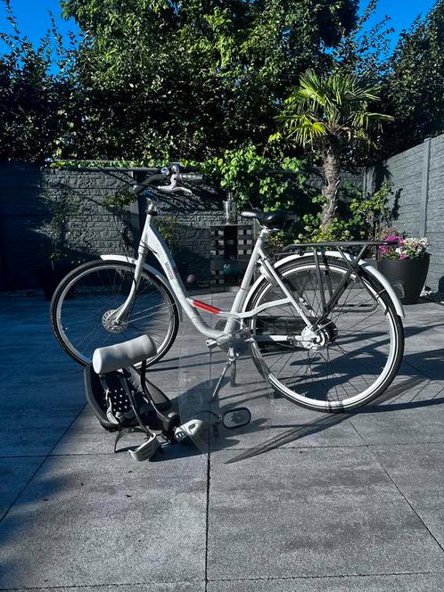 Damesfiets montego, Fietsen en Brommers, Fietsen | Dames | Omafietsen, Zo goed als nieuw, 47 tot 50 cm, Handrem, Versnellingen