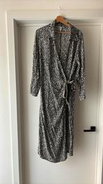 Zwart witte wikkeljurk XL, H&M, Ophalen of Verzenden, Zo goed als nieuw, Jurk