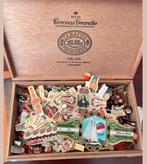 Doosje vol met sigarenbandjes, Verzamelen, Ophalen of Verzenden, Zo goed als nieuw, Sigarenbandjes