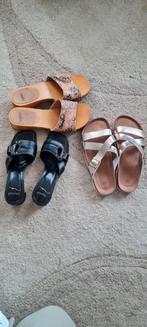 3 paar slippers  maat 37, Kleding | Dames, Schoenen, Ophalen of Verzenden, Zo goed als nieuw, Zwart