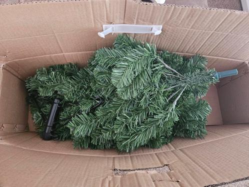 Kerstboom(pje) kunst te koop!, Huis en Inrichting, Woonaccessoires | Kunstplanten en Kunstbloemen, Zo goed als nieuw, Binnen, Ophalen of Verzenden