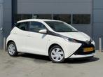 Toyota Aygo 1.0 VVT-i x-play Cruise|Camera|Airco, Auto's, Voorwielaandrijving, Stof, Gebruikt, 4 stoelen