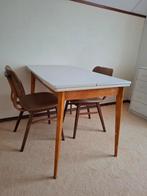 Vintage Eettafel met 2 Stoelen, Ophalen of Verzenden, Gebruikt, Vintage, Minder dan 4 stoelen