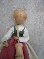 POP, Melkmeisje met karnton, Handwerk uit Zuid-Duitsland, Ophalen of Verzenden