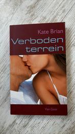 Kate Brian - Verboden terrein, Ophalen of Verzenden, Zo goed als nieuw, Kate Brian