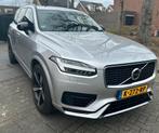 Volvo XC90 T8 R-Line Twin Engine Hybrid 390pk 7P AWD, Auto's, Volvo, Head-up Display, Zwart, Plug-in hybride, 147 €/maand