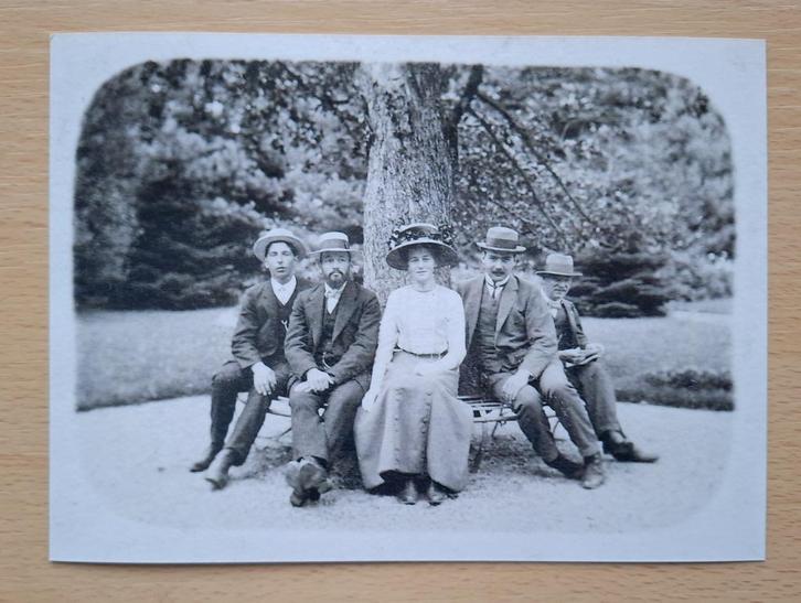 foto met gezelschap rond boom - Zwitserland rond 1900, Verzamelen, Foto's en Prenten, Nieuw, Foto, Buitenland, Voor 1940, Verzenden