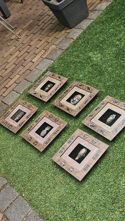Schilderij afrikaanse maskers vintage/retro, Huis en Inrichting, Woonaccessoires | Lijsten, Zo goed als nieuw, Minder dan 50 cm