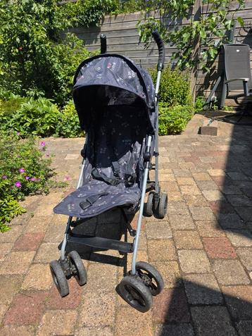 Buggy beschikbaar voor biedingen