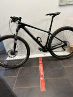 Mountainbike Focus Carbon 29”maat 18inc M/L, Fietsen en Brommers, Ophalen of Verzenden