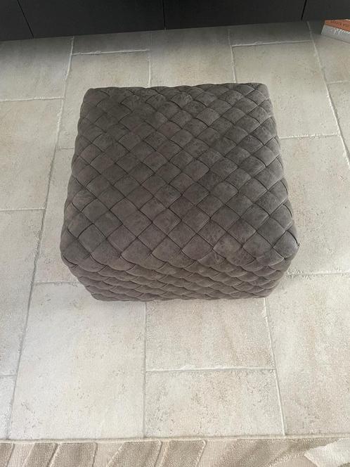 Riviera Maison hocker Room 48 Pellini Espresso, Huis en Inrichting, Banken | Voetenbanken en Poefen, Zo goed als nieuw, 50 tot 75 cm