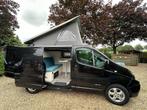 Renault Trafic buscamper met hefdak en professionele inbouw, Caravans en Kamperen, Hefdak, Tot en met 2, Diesel, Particulier