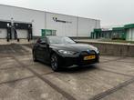 BMW i4 BEV  Edrive40 340pk 2022 Zwart/Zwart/Zwart M-Sport, Auto's, BMW, Achterwielaandrijving, Zwart, Particulier, Geïmporteerd