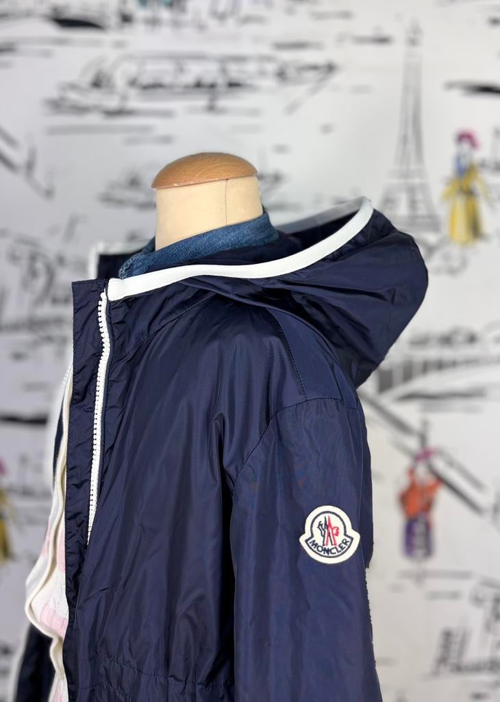 Moncler navy parka jas meisje maat 8 (515 euro), Kinderen en Baby's, Moncler EU, Zo goed als nieuw, Moncler, Customercare@moncler.com