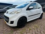 Peugeot 107 1.0 12V  AUTOMAAT/AIRCO/APK/5DR 2-TRONIC 2010, Auto's, Peugeot, 4 stoelen, Particulier, Geïmporteerd, 815 kg