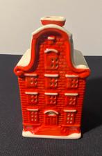 Kersthuisje no. 1 Klokgevelhuisje. Hoogte 12,5 cm., Ophalen of Verzenden, Zo goed als nieuw