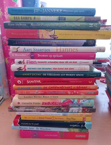 Set partij stapel kinderboeken 21 stuks    beschikbaar voor biedingen
