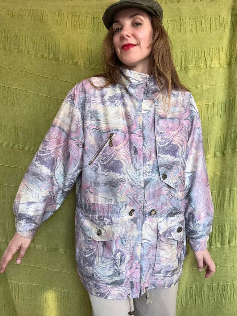 Vintage 90's parka / jas / print / lila / 38 / M, Kleding | Dames, Jassen | Winter, Hgv, Ophalen of Verzenden, 1073BK, Gedragen