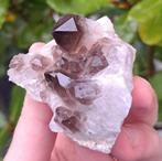 Rookkwarts cluster met vele kristallen natuursteen stenen, Verzamelen, Ophalen of Verzenden
