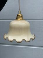 Super leuke Vintage creme opaline Glas lamp kapjes, Ophalen of Verzenden, Zo goed als nieuw, Glas, Minder dan 50 cm
