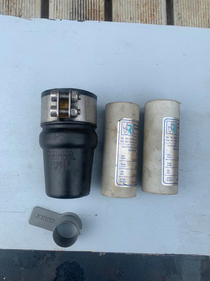 Volvo penta seal + kunstof lagers 25mm, Watersport en Boten, Accessoires en Onderhoud, Ophalen