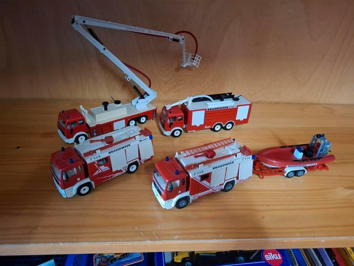 Siku Brandweer Modellen - Nederlandse Uitvoering, Hobby en Vrije tijd, Modelauto's | 1:50, Gebruikt, Ophalen of Verzenden