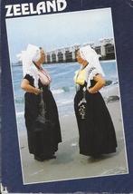 Q61 gelopen ansichtkaart zeeuwse klederdracht Zeeland, Ophalen of Verzenden, Gelopen