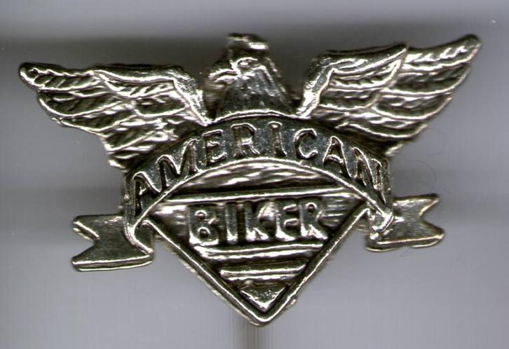 Harley Davidson zilverkleurig motorfiets speldje ( G_031 ), Verzamelen, Speldjes, Pins en Buttons, Zo goed als nieuw, Speldje of Pin