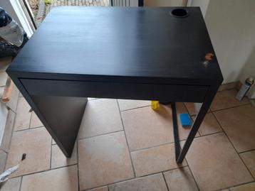 Bureau gebruikt beschikbaar voor biedingen