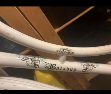 Witte 26 inche batavus fiets  beschikbaar voor biedingen