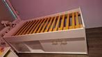 Wit kinderbed met opbergruimte, Kinderen en Baby's, Kinderkamer | Bedden, Ophalen, 70 tot 85 cm, 140 tot 160 cm, Zo goed als nieuw