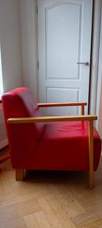 Rood lederen stoel in perfecte staat, Huis en Inrichting, Stoelen, Ophalen, Zo goed als nieuw, Rood, Eén