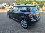 Mini (r56) 1.6 2010 Dealer onderhouden, Nieuwe apk, Airco, Auto's, Voorwielaandrijving, Stof, 74 pk, Zwart