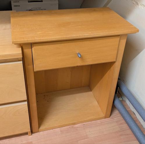 Night stand set of 2, pale wood stain, Huis en Inrichting, Slaapkamer | Nachtkastjes, Gebruikt, Hout, Ophalen