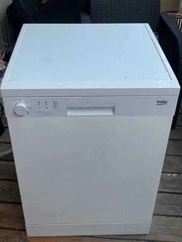 Beko vaatwasser beschikbaar voor biedingen