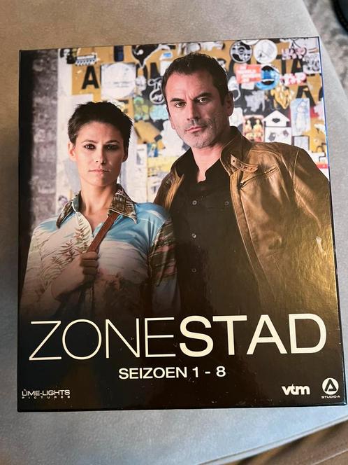 DVD BOX - Zone Stad - Seizoen 1 tm 8, Cd's en Dvd's, Dvd's | Tv en Series, Zo goed als nieuw, Actie en Avontuur, Boxset, Vanaf 12 jaar