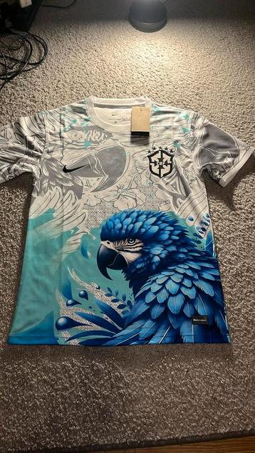 Custom Nike Brazilië Shirt – Maat S, Nieuw, Nooit Gedragen beschikbaar voor biedingen
