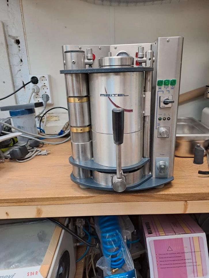 Reitel vacuüm giet apparatuur goudsmeden gereedschap, Doe-het-zelf en Verbouw, Gereedschap | Overige machines, Zo goed als nieuw