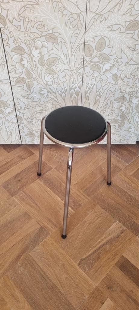 Vintage design kruk metaal, Bauhaus stijl, Huis en Inrichting, Krukjes, Gebruikt, Staal, Ophalen of Verzenden