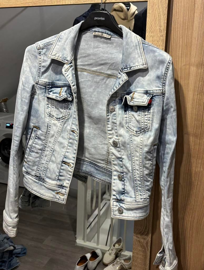 Midden blauw spijkerjasje LTB, Blauw, Ophalen of Verzenden, Zo goed als nieuw, Jasje