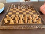 Groot houten schaakspel en backgammon, Hobby en Vrije tijd, Gezelschapsspellen | Bordspellen, Ophalen of Verzenden, Zo goed als nieuw