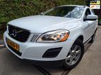 Volvo XC60 2.0T Kinetic, Euro 5, Zwart, 4 cilinders, Wit