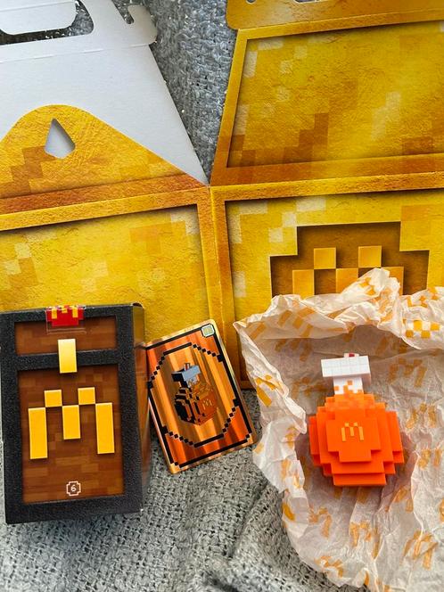 ONGEOPEND Potion, code, twee doosjes Minecraft x McDonald’s, Hobby en Vrije tijd, Gezelschapsspellen | Overige, Nieuw, Ophalen of Verzenden