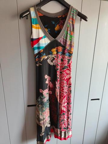 Zomerjurkje Desigual maat S. beschikbaar voor biedingen