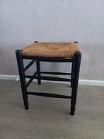 Vintage houten biezen kruk., Ophalen, Gebruikt, Hout