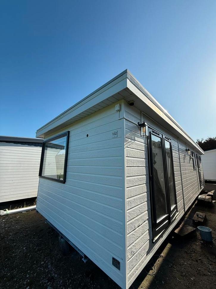 Winterhard Chalet - Direct Beschikbaar!, Caravans en Kamperen, Stacaravans, tot en met 4, Ophalen of Verzenden