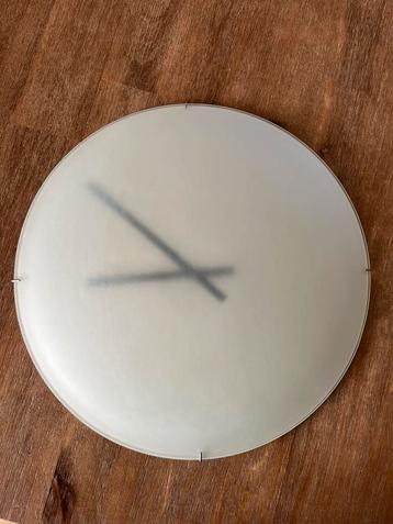 Designum klok van Paul Schudel beschikbaar voor biedingen