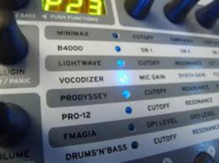 UseAudio Plugiator synth module, Muziek en Instrumenten, Soundmodules, Zo goed als nieuw, E-MU, Ophalen of Verzenden